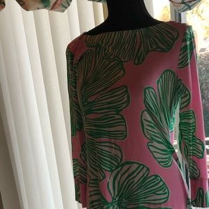 Beautiful Lilly dress worn two time’s Lilly Pulitzer. Size 8